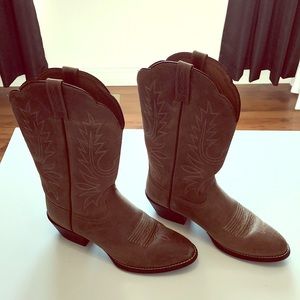 Ariat Cowboy boots